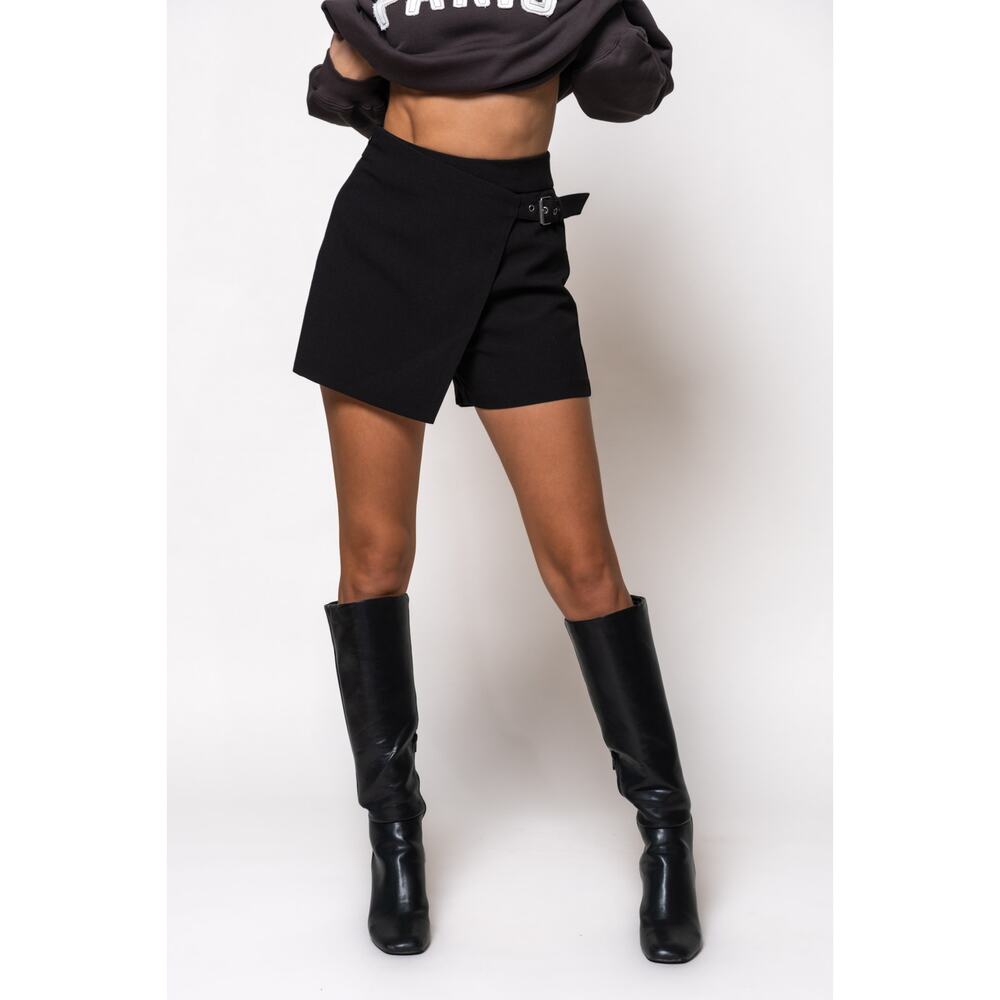 Steve Madden Buckle Skort Mini Skirt Shorts Black Highwaist XS - Picture 5 of 7
